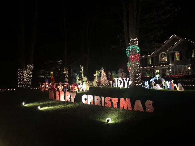 Alta Loma Christmas Lights 2022 Newtown's Massive Holiday Light Displays Remember Sandy Hook Tragedy |  Fox61.Com