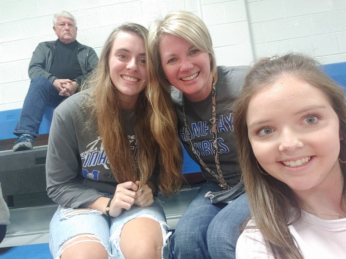 Alison Burkhalter (@alisonb2015) on Twitter photo Another great night at the gym... Watched a little basketball, celebrated these sweet seniors, and ran into a few more former Teacher Academy students! <a href="/FloydCCA/">Floyd County CCA</a> <a href="/meredithcrego/">Meredith Crego</a> <a href="/averyquarles13/">avery joy 💘</a> Another great night at the gym... Watched a little basketball, celebrated these sweet seniors, and ran into a few more former Teacher Academy students! <a href="/FloydCCA/">Floyd County CCA</a> <a href="/meredithcrego/">Meredith Crego</a> <a href="/averyquarles13/">avery joy 💘</a>