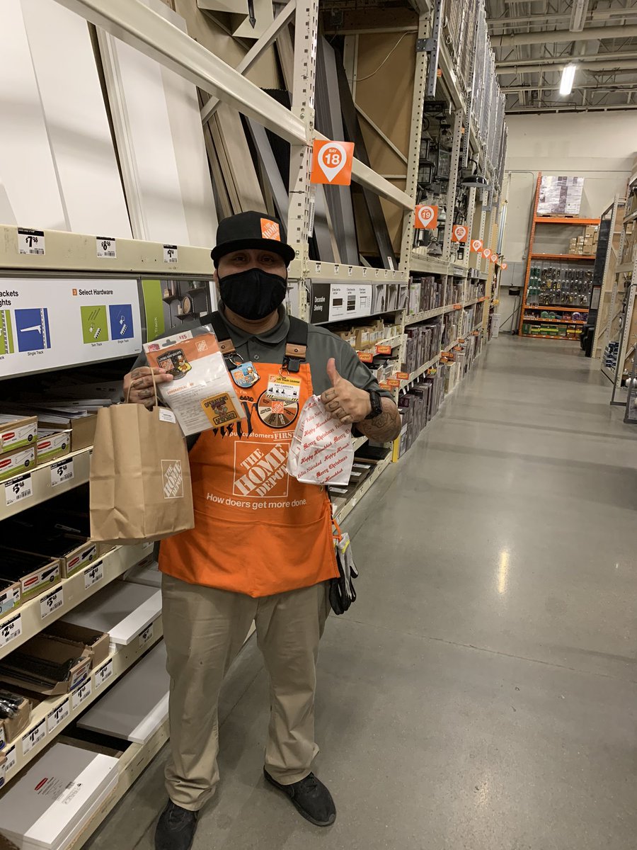 Huge thanks to the heartbeat of our store. La Quinta freight team gives it their ALL night in and night out and I’m so proud of you all. You all rock!! <a href="/Crippen1026/">Christian Crippen</a> <a href="/AnabelHomer/">Anabel Homer</a> <a href="/JeremyBoyle7/">Jeremy Boyle</a> <a href="/samantha_serr/">Samantha Serrano</a> <a href="/Will_BigLQ6630/">Will Herrera</a>