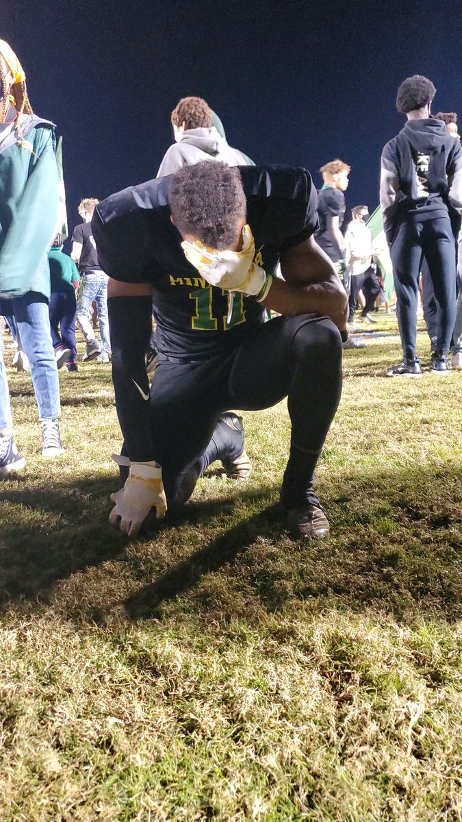 J_Smiley2's tweet photo. Congratulations to my brothers &amp; my coaches at @LMHS_HawksFTBL https://t.co/MyS0XI0c8r