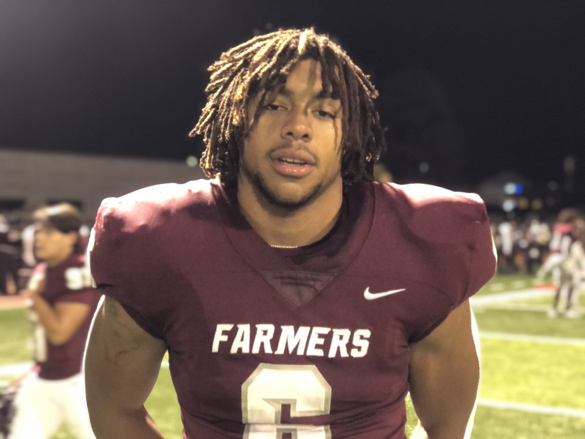 Jason_Howell's tweet photo. Lewisville 2022 RB Damien Martinez (@damienfor6) has been running over, around, and through opposing defenses all season and he did it again tonight. He had 5 TDs and Lewisville won 48-24 https://t.co/s3XmVvHyil