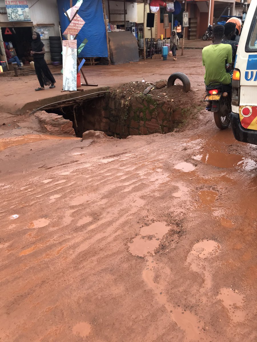 Hdropcy's tweet photo. @NRMOnline These kind of roads in the middle donβt make us think our future is secured we feel only doom @UNRA_UG @KCCAUG Your only serving and securing your future & we want change . Enough is enough of robbing our country , go away NRM βπΎβπΎ #votekyagulanyi #AnewUganda #Thewalktofreedom https://t.co/hVkb01yLCc