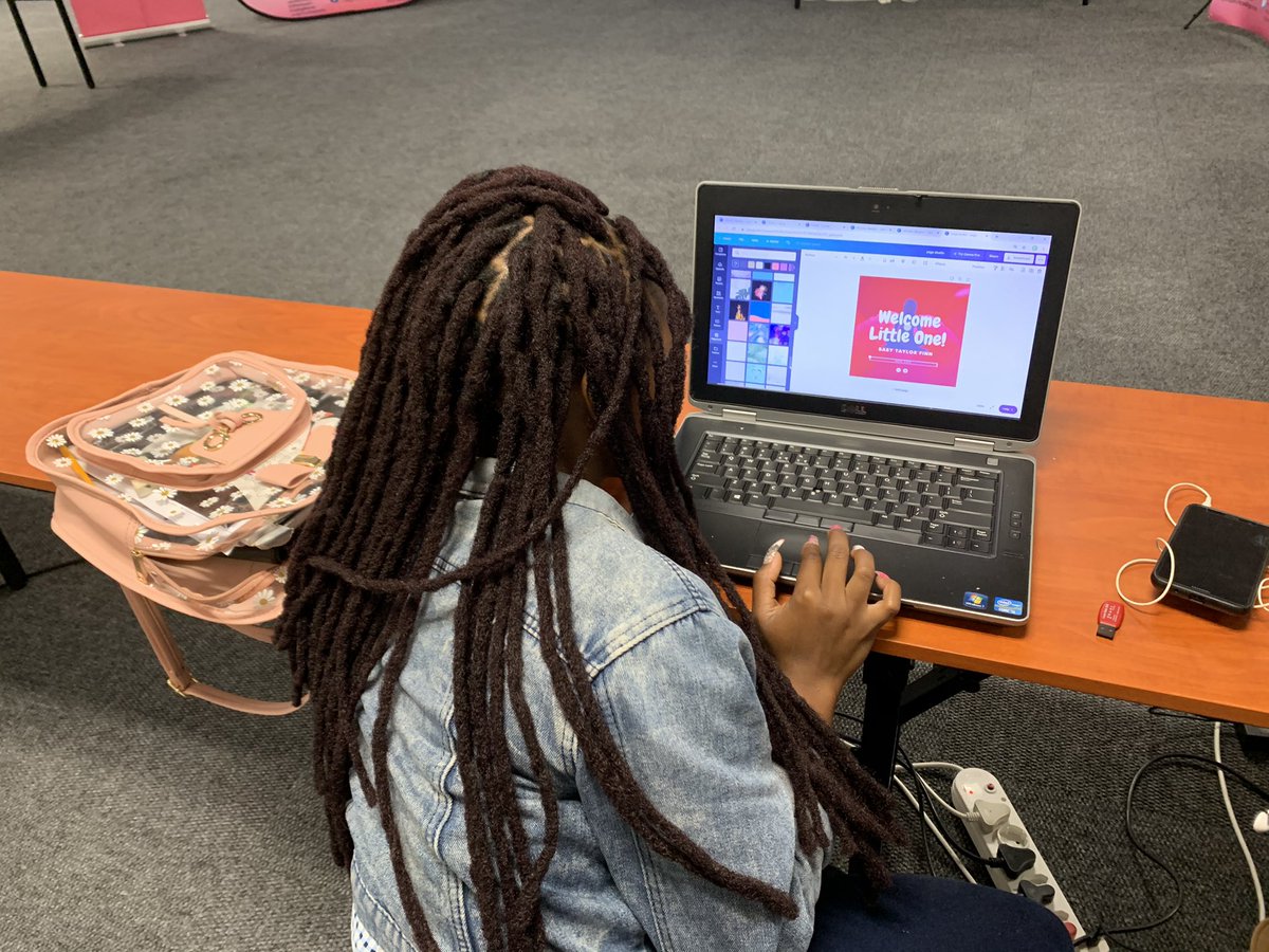 MamasCoding's tweet image. Yesterday our trainees worked on building their logo’s, CV’s or business profiles which they will be using on the websites that they will be building today. @UKSATechHub #furtherimpact #codingmamas