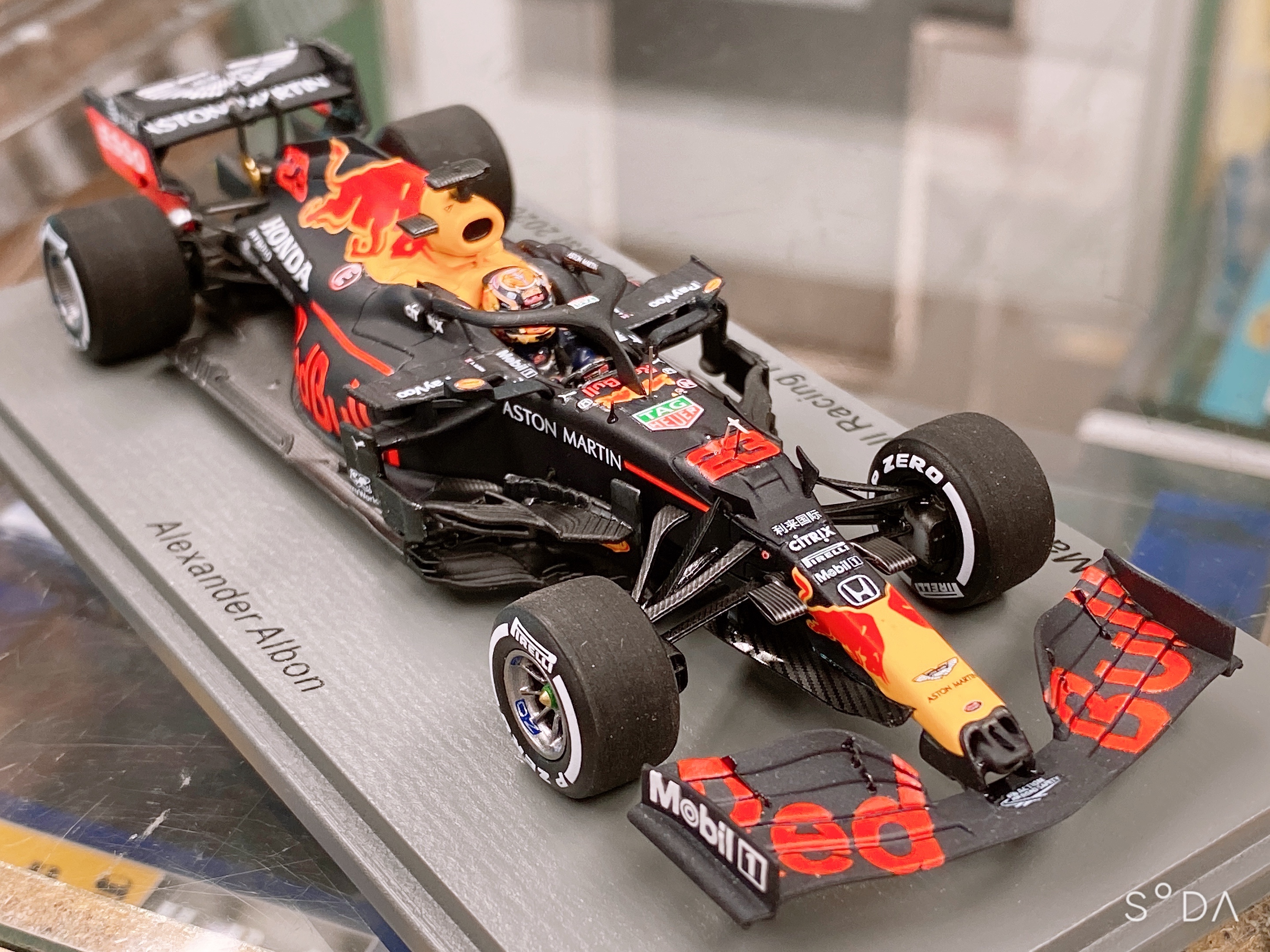 Amazon.co.jp: ミニチャンプス 1/43 レッドブル レーシング RB16
