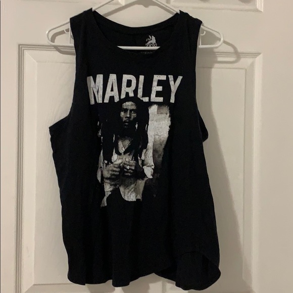 BethBGoad's tweet image. So good I had to share! Check out all the items I&apos;m loving on @Poshmarkapp from @dannyadrian1998 #poshmark #fashion #style #shopmycloset #supra #kathyvanzeeland #zionrootswear: posh.mk/XdY5ef0b9bb