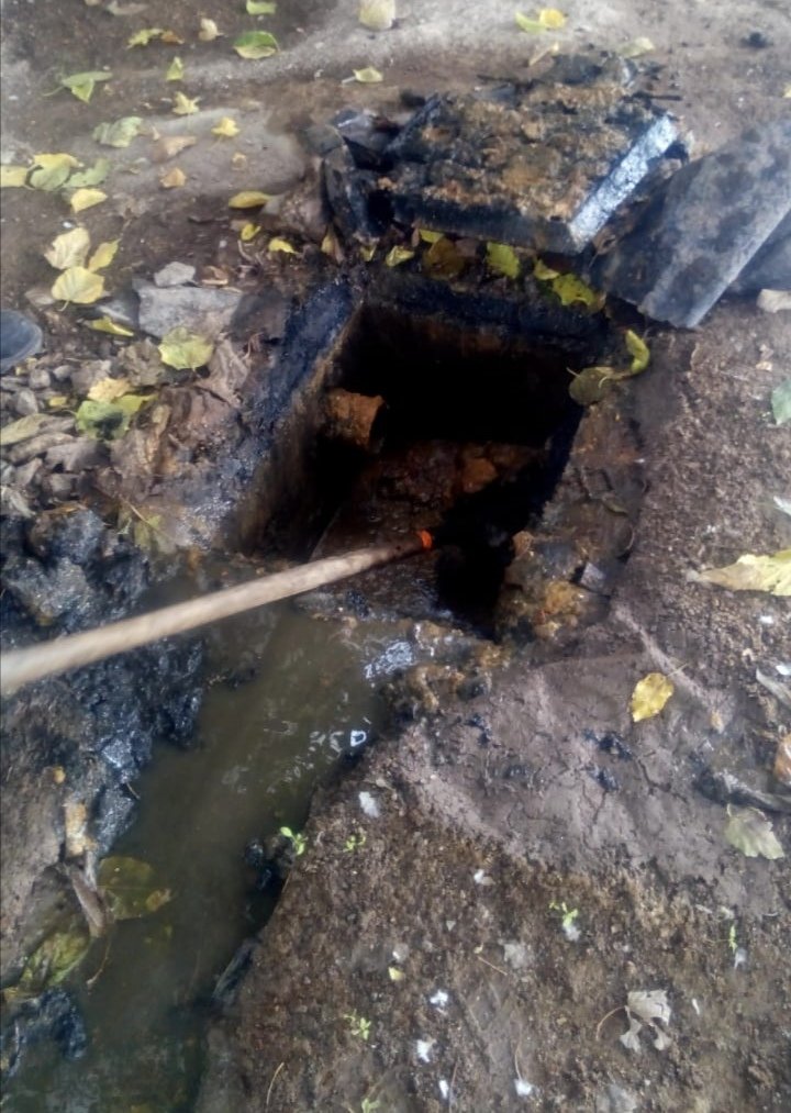 sideapa_gp's tweet image. 👷🏽‍♂️🚧 Personal del #Sideapa a petición de nuestra presidenta municipal @MarinaVitelaGP, apoyó de forma inmediata la tarde de este viernes, a la clínica del ISSSTE de Lerdo. Se realizó desazolve en el drenaje.

#NoTiresBasuralDrenaje🚯

Trabajamos todos los días para ti👷🏽‍♂️🛠️💧