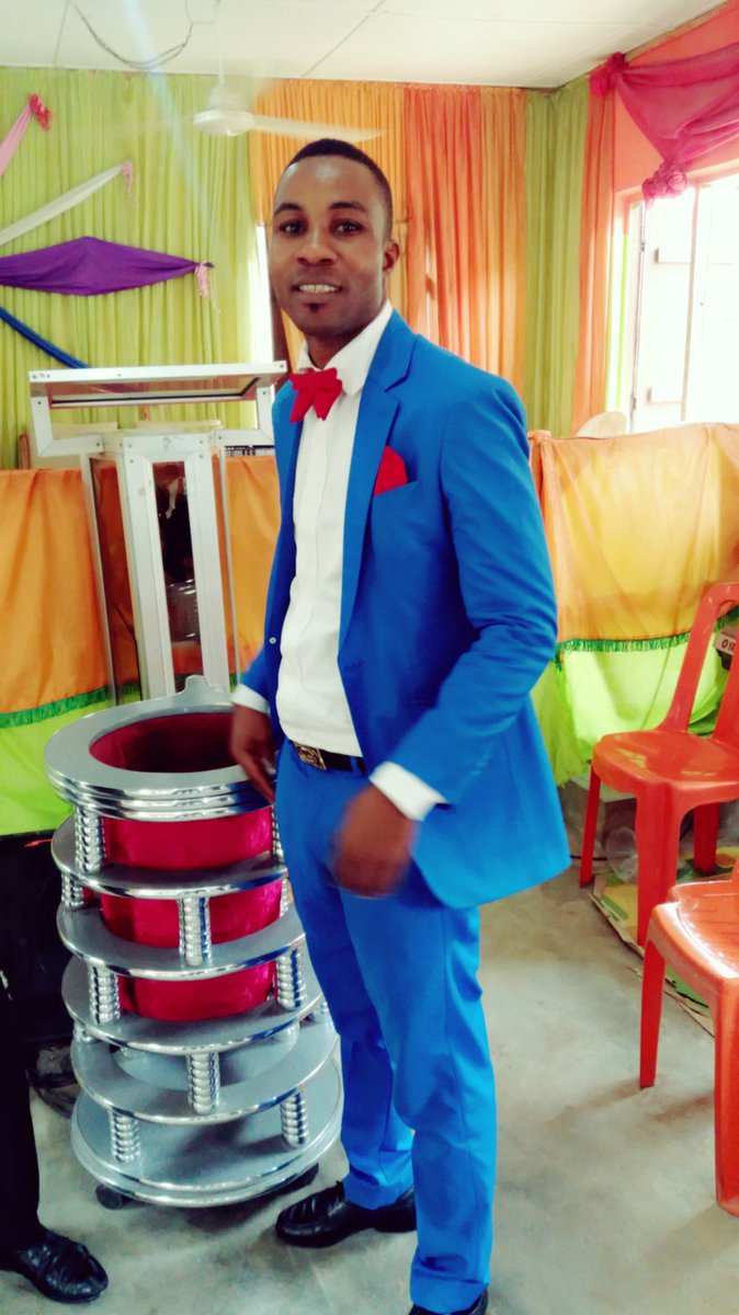 PreshtechC's tweet image. Happy birthday to me glory to God his love and mercy 
#AngelinaJolie   #blessed #berisedikitwaktu #celebration #AnushkaSharma #obeyme