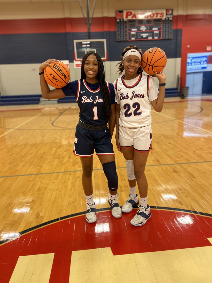 CoachDHamm85's tweet photo. 2024 Alana Obianozie and Janiyah Bone both scored 18 points to lead in scoring and help Bob Jones win their 4 game of the season and second in a row defeating 7A Grissom 60-17 @BAMAHeatElite @BJHSLadyPats @PBevBallNPrep @JrAllStarAL @LeBronsTraining https://t.co/pKDXC0ybd6