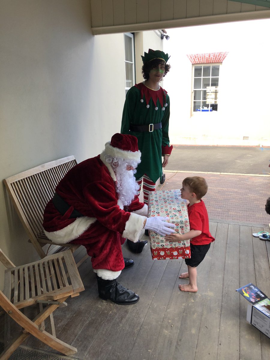 Checkers70's tweet image. The 1/15 RNSWL SGTs Mess had a special visitor today at Lancer Barracks during the end of year Christmas function. Santa and his elf dropped in, spreading Christmas cheer and gifted some presents to the Mess members’ children. Merry Christmas to the extended Lancer Family.