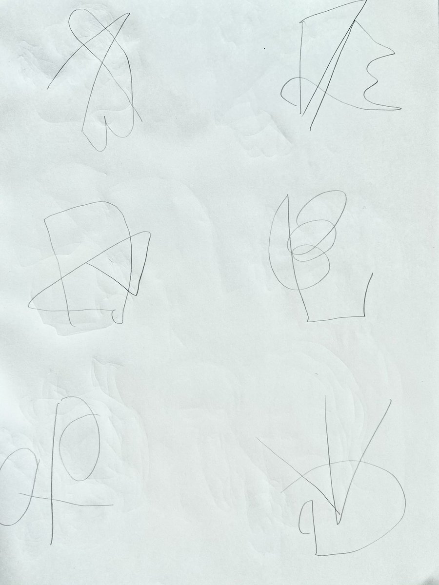 よくやる絵の練習法。適当な線引いて連想される絵を描くっていうやつ 