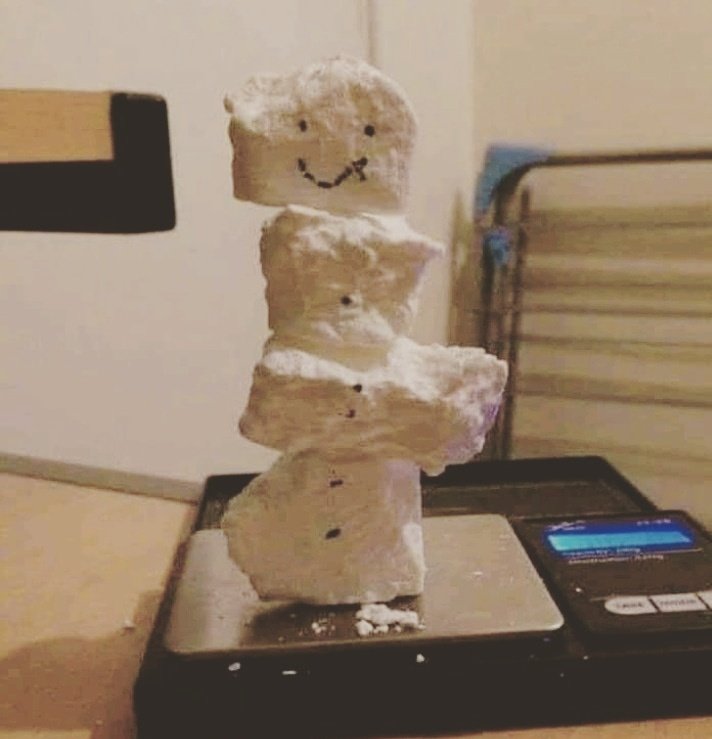 flinteastside's tweet photo. Frosty the blow-man #burr #RAW #oz 
#flicity #plug #merryxmas https://t.co/wLjntEYLa6