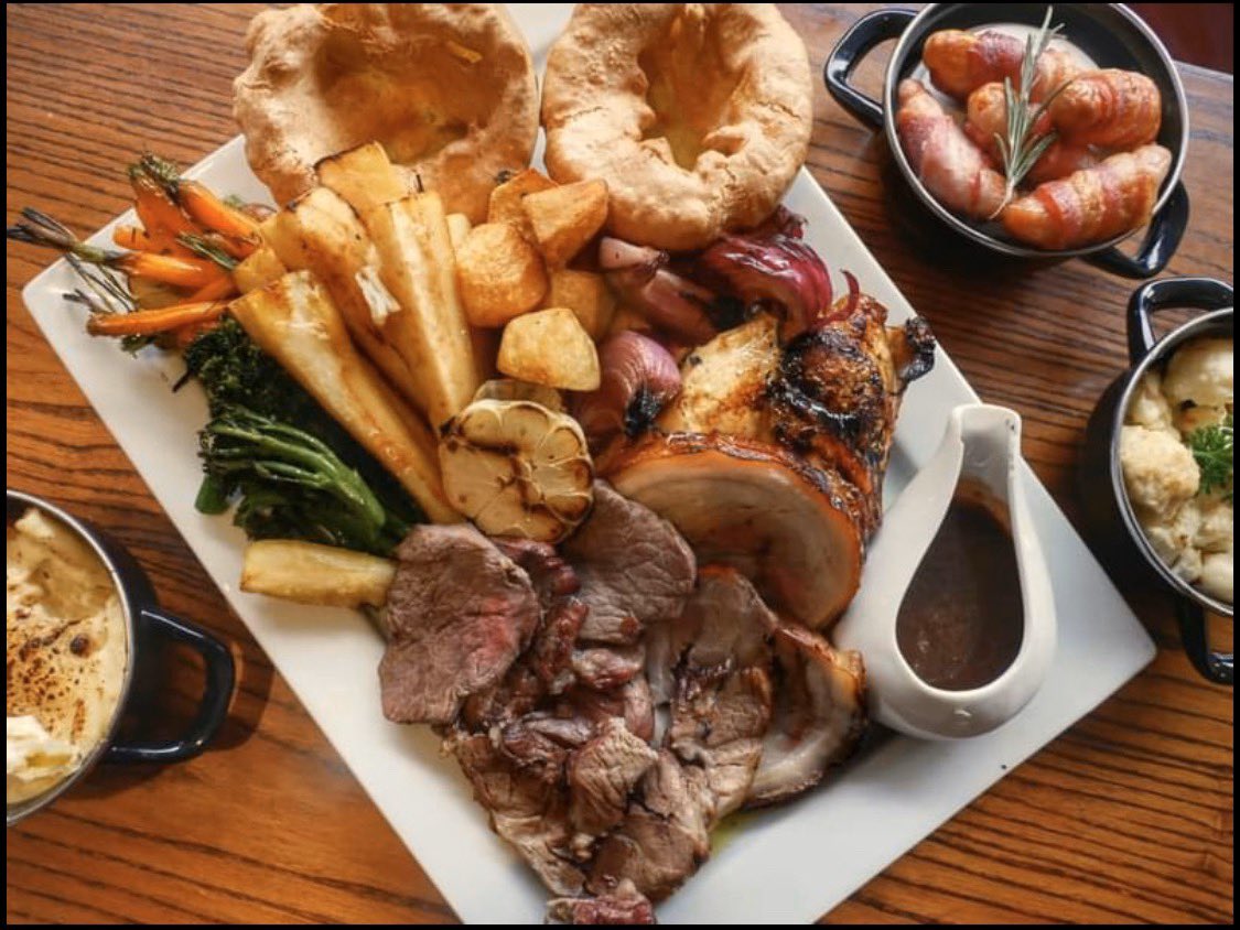 hotel_wards's tweet photo. 🍗🥩🎄Wards Hotel Festive Sunday Roast Takeaway🎄🥩 🍗 - Orders for Sunday Lunch must be in by Saturday 10pm at the latest. Orders for Sunday Dinner must be in by Sunday 11am at the latest! ☎️01303 245166☎️

🎅🏻Each Sunday throughout December 🎅🏻exclusively by Earls Restaurant https://t.co/0wpaOubiWA