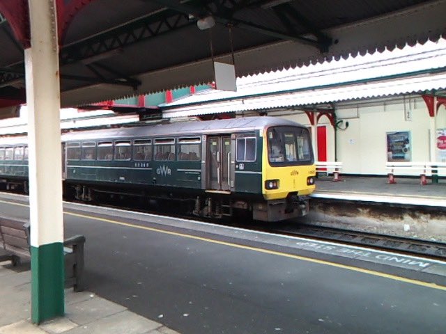 BSD_SDJR's tweet image. It’s got to be a pacer for #railcountdown today hasn’t it! #Class143 @GWRHelp