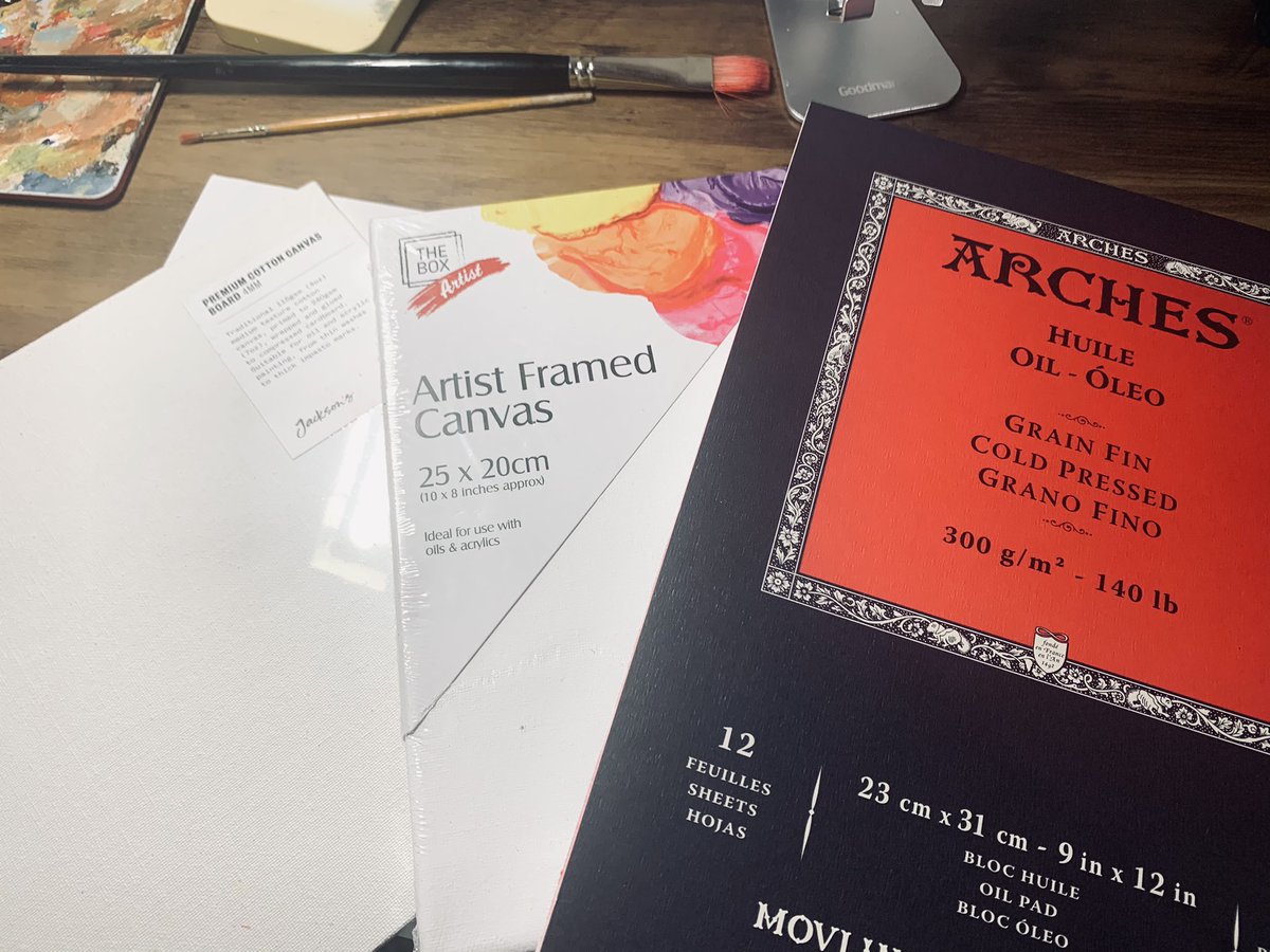 Working on this weeks video, all about the best surfaces for #pleinair #oilpainting. Should be up on YouTube later today 😎 #art #painting #youtubechannel