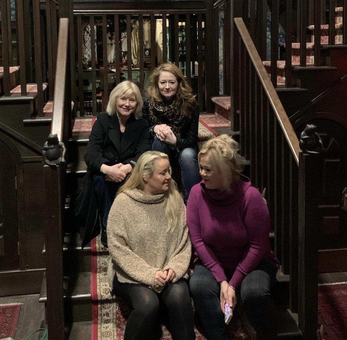 RealLucyDavis's tweet photo. This picture shows how right we are for our characters! The Zeldas are looking at the camera, as they should be. And the Hilda’s are oblivious and chit chatting away! @CarolineRhea @BethBroderick #mirandaotto #sabrinatheteenagewitch @sabrinanetflix https://t.co/nBIAWj6cse