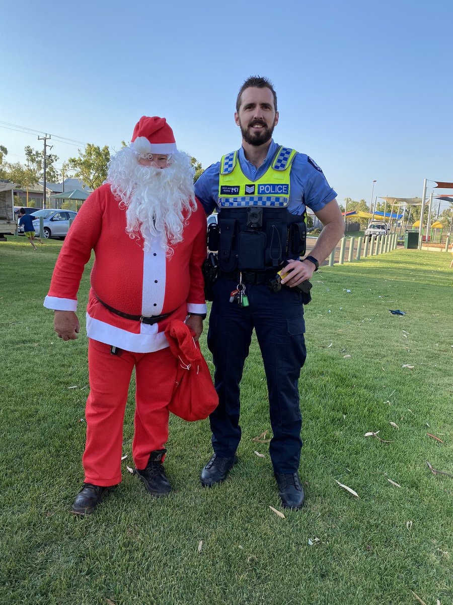 Santa is in town! If you’re in Mullewa join <a href="/mullewapol/">Mullewa Police</a> at the town hall for Christmas markets and a movie #fb