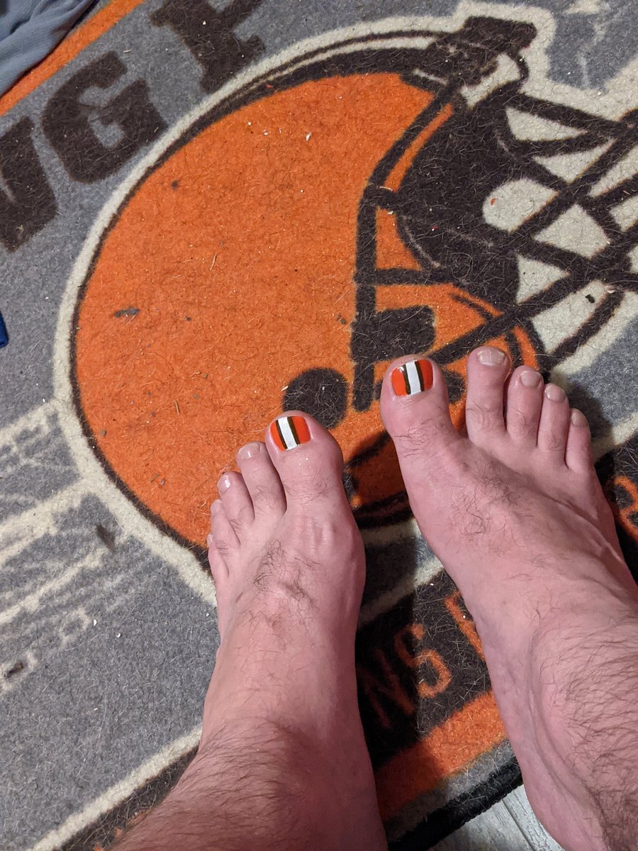 BrownzPowerRNGR's tweet photo. Finally completed the #EarnYourStripes challenge! My #Dawgs are barking!
Thanks to #LasioNailsAndSpa for the incredible job! #BestFanEnergy #BALvsCLE #mnfxespn #Browns #DawgPound #HereWeGeauxBrownies https://t.co/lI7OgFVSkz