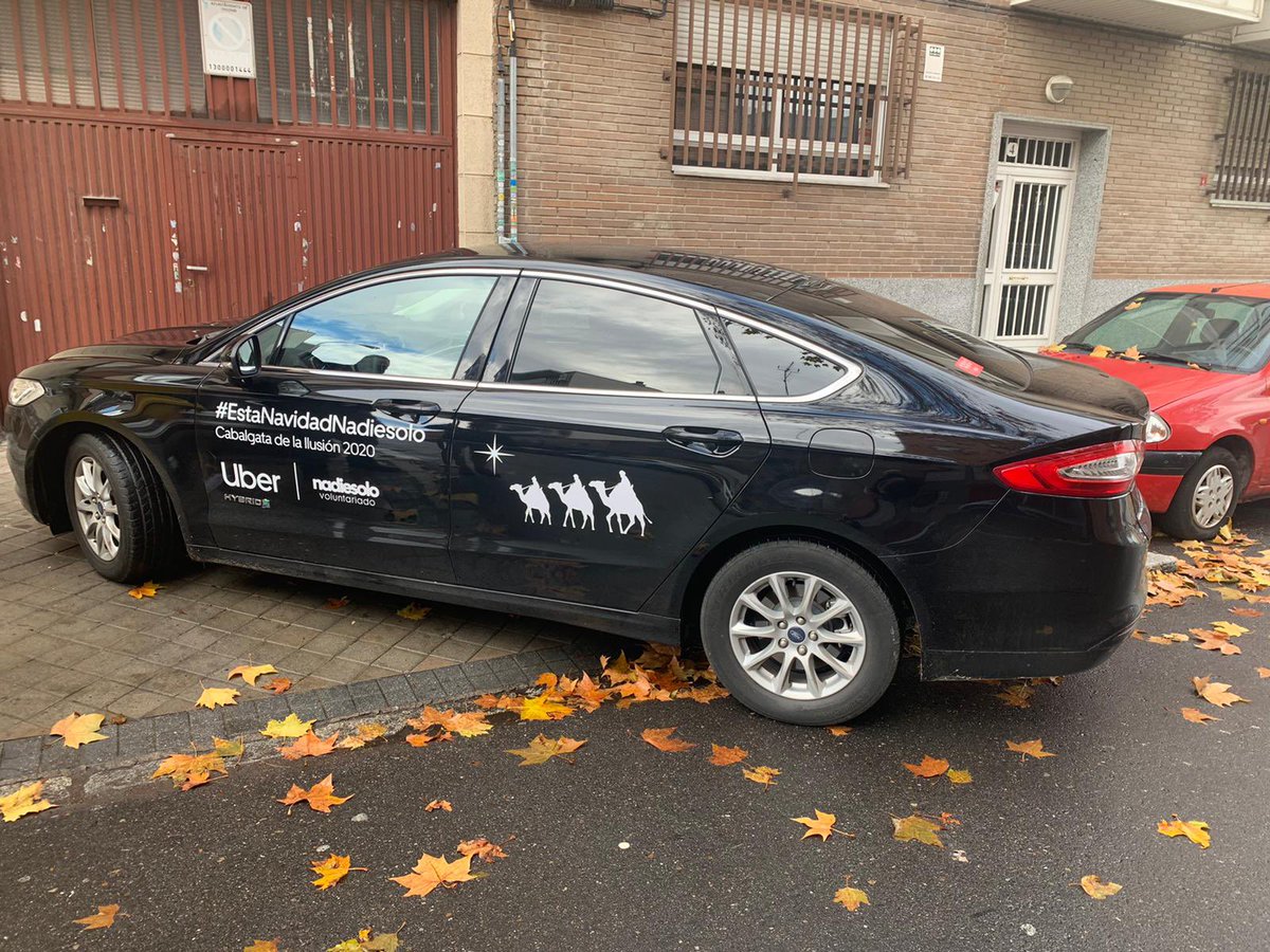 nadiesolovolunt's tweet photo. Este finde, la #CabalgataDeLaIlusión2020 llevará a sus Majestades los Reyes Magos de Oriente a visitar a nuestros chicos y chicas de Voluntariado para el Ocio y Voluntariado Familiar
Gracias @Uber_ES por preparar estas carrozas tan especiales. @HElEncinar #EstasNavidadesNadiesolo https://t.co/wLTYmtZerU