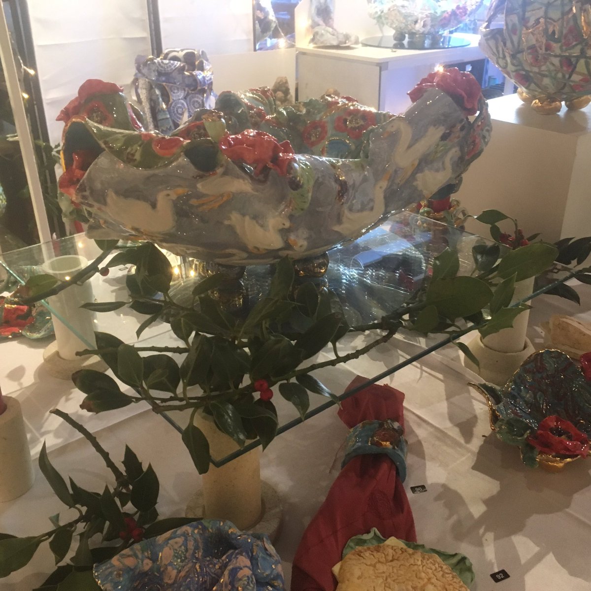 BeachedEdFringe's tweet photo. Floral bowls in the Christmas gallery #womensart #Christmas #porcelain #sculpture #ceramics #artistsontwitter #artistgallery #poppies #roses #creativecoverage #lizwatts https://t.co/IZ58bmxsZ0