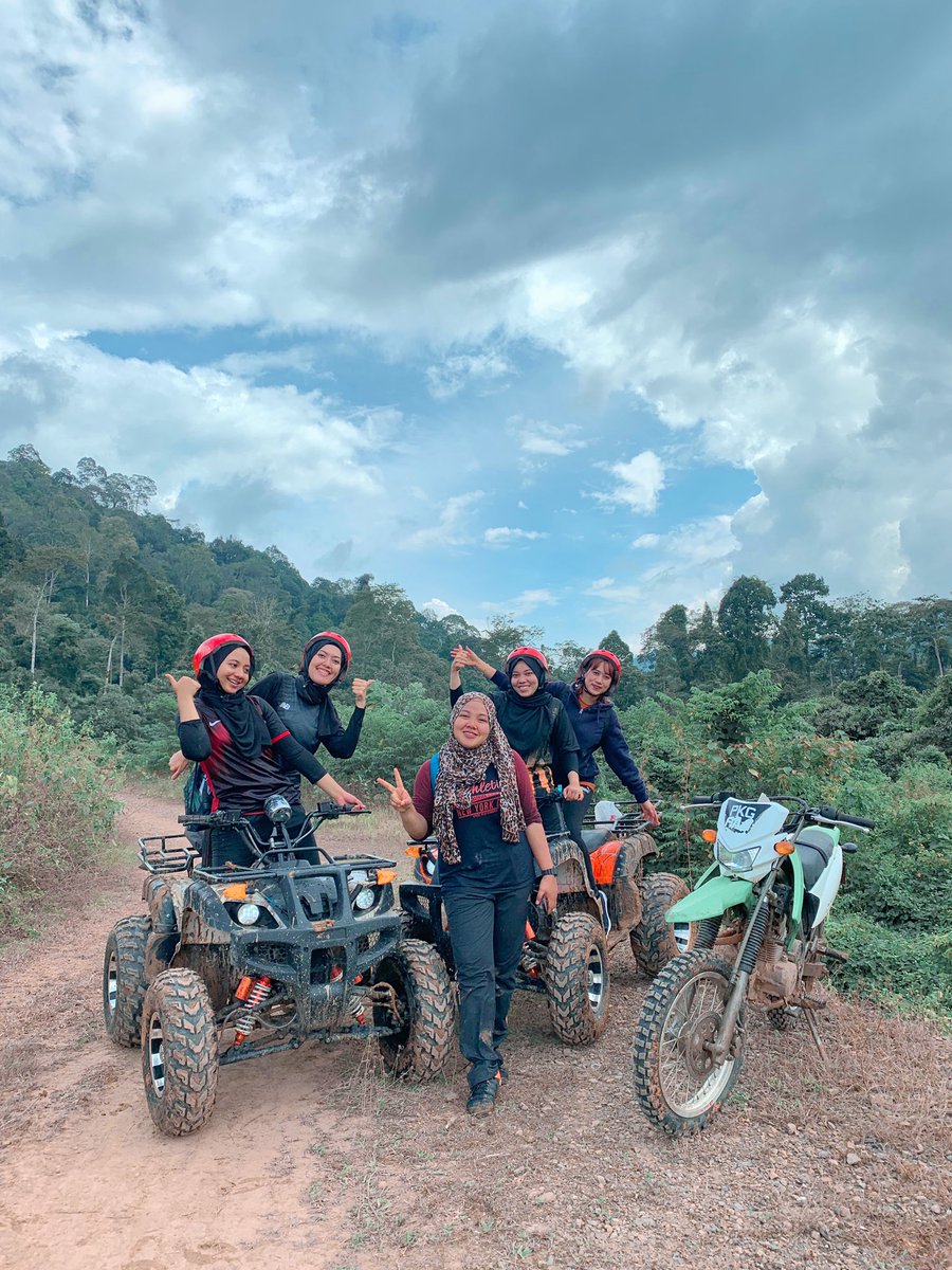 qilapiqah_'s tweet photo. πBukit #Perangin waterfall with the girls β₯οΈβ¨ , 5jam merempitzz dgn Atv & it worth the view π₯Ίπ§π»ββοΈ . Redahhh selut sampai ke hidung geng πͺπ» https://t.co/17yowufyYj