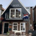 DeRoos20's tweet photo. Onze Bed en Breakfast De Roos bestaat 22 december 2020 vier jaar.  
Actie: Retweet a.u.b. dit bericht. De winnaar krijgt een gratis overnachting die wij op 6 januari 2021 bekend willen maken.
Wij wensen u Gezegende Kerstdagen en een Voorspoedig Nieuwjaar.
https://t.co/DjJAVSZ0Ew https://t.co/CJ66Dsd7hF