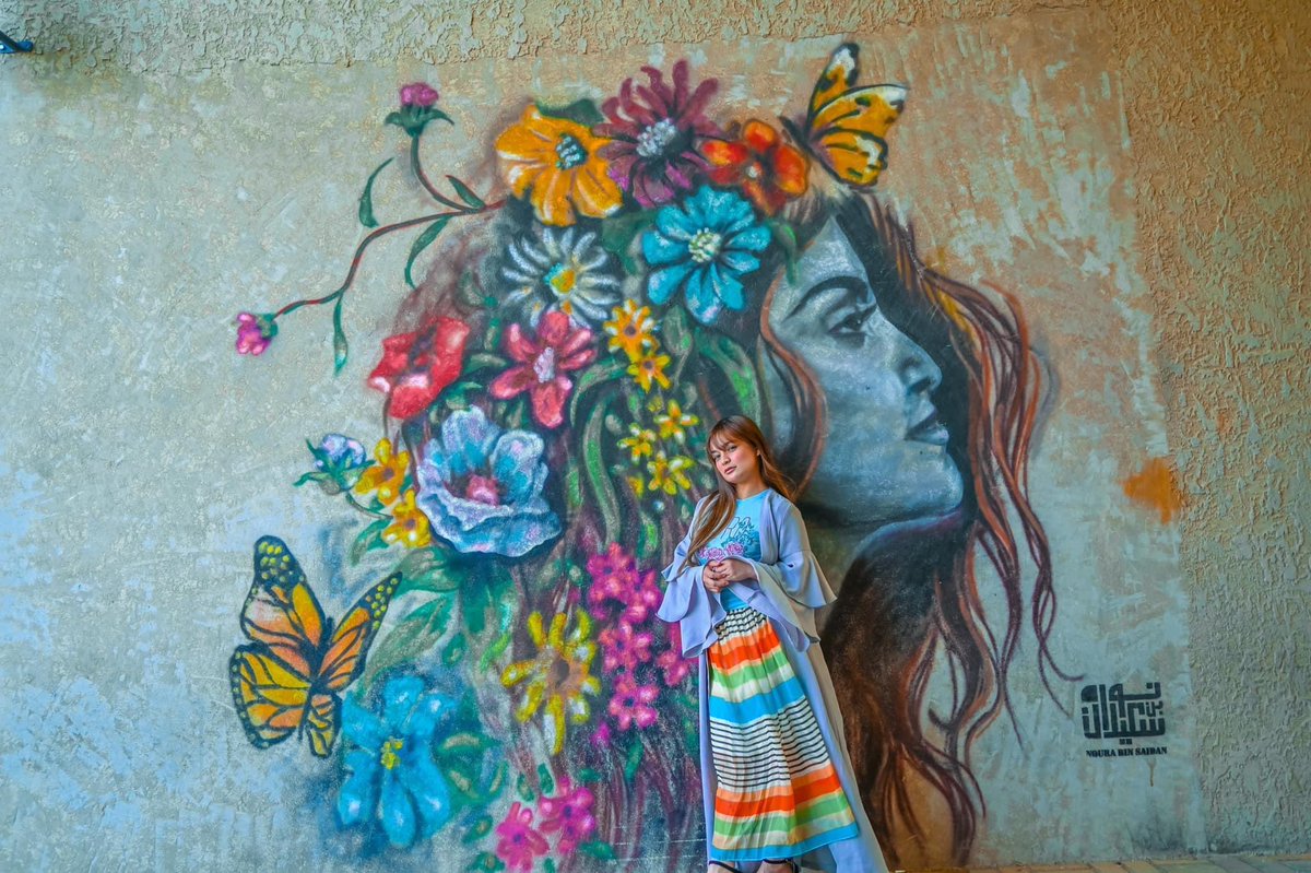 Redantenor's tweet photo. Great artwork of beautiful graffiti ❤️ #GoodVibes #goodvibesonly #riyadhub #ofwinriyadh https://t.co/6Zcl3eF8oy