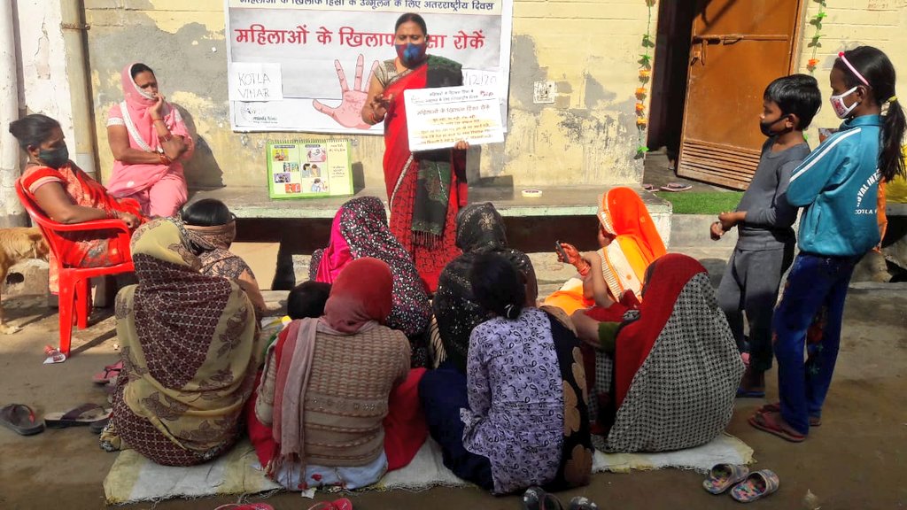 dr_shan145's tweet photo. 'Domestic violence' of any form deprive women of her rights to free and healthy living! #ProjectJagriti observed #internationaldayfortheeliminationofviolenceagainstwomen across 11 districts to educate women to stand against violence. @MamtaHIMC @sjk336 @shveta1114 https://t.co/zfrKUkNt6s