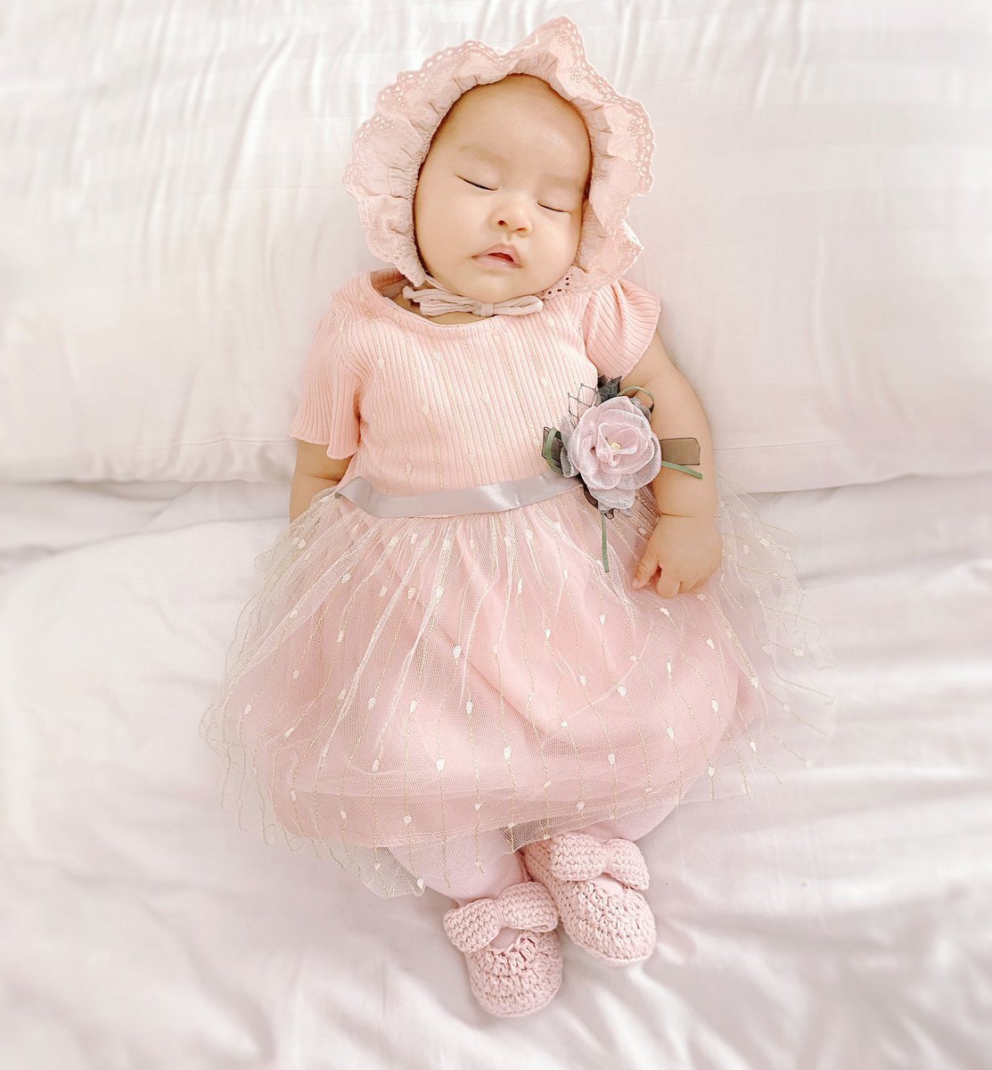 2020 adalah tahun yang penuh kejutan. Mulai dari hamil, pandemi, pindahan, melahirkan anak pertama, dan menjalani kehidupan sebagai ibu. When many people thought 2020 is a nightmare, for me it's a gift. Bisa kumpul lagi sama orang tua, beli rumah, dan lahir Aqis 💕 <a href="/ramandapd/">Lele Dumbo</a> .