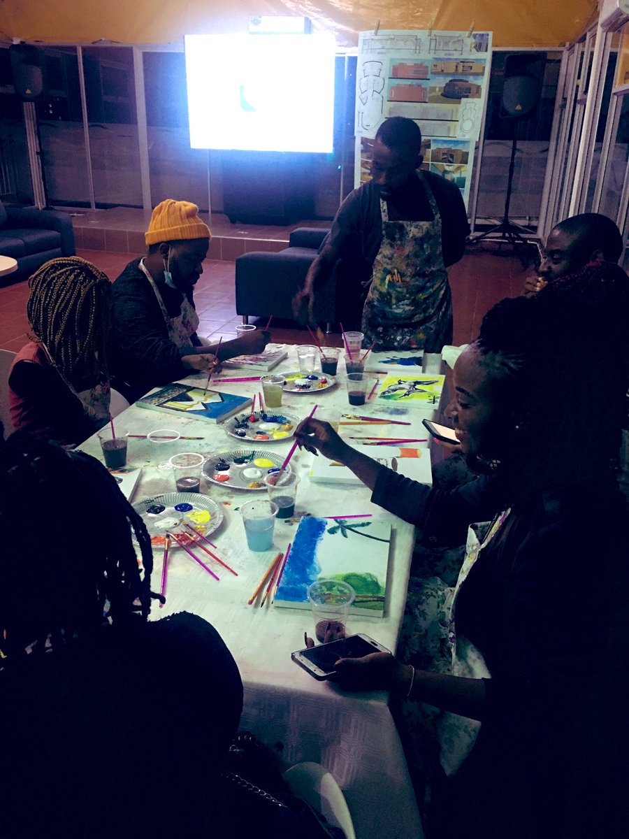 kijani_africa's tweet image. The architectural designers and attendees had a great time sipping &amp;amp; painting 🧑‍🎨 🎨 🖼 

The concept was for them to paint their definition of an inclusive design being inspired by the exhibition.

#Design4All 

@ArtoncanvasCo
