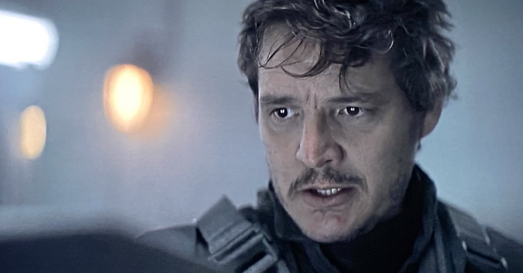 KeithAndrewRowe's tweet photo. Nice stache, Mando.
#Mando
#TheMandalorian 
@disneyplus https://t.co/R67jdF964i