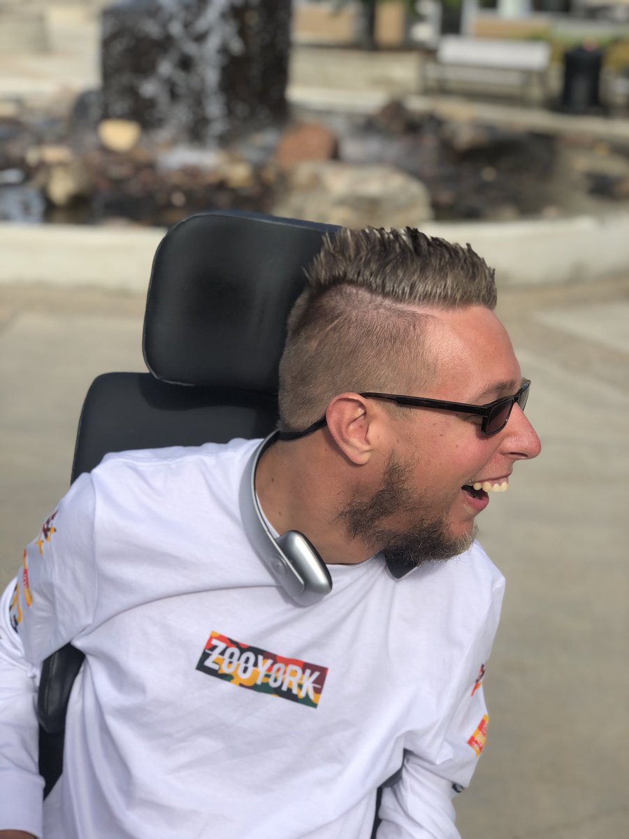 JustinKoenig13's tweet photo. @TimHortons I’d like to #TimsItForward to Carolyn and everyone.@ChattersHair accros Canada through this mandatory shut down. I really appreciate your costumer service and making my hair #stylehappy ! Marry Christmas to you all and HAPPY NEW YEAR! https://t.co/ynF0Ujurcq