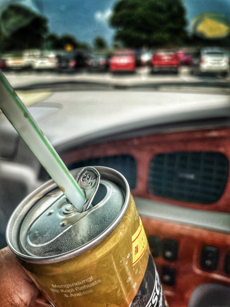 azamkl's tweet image. Kegunaan sebenar lubang pada penutup tin #nescafeoriginal