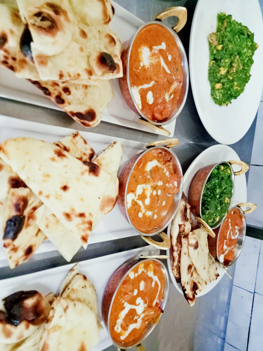 BeirutRestaura4's tweet photo. Happy 57th Jamhuri day.... enjoy our special butter chicken https://t.co/0S7940jCki