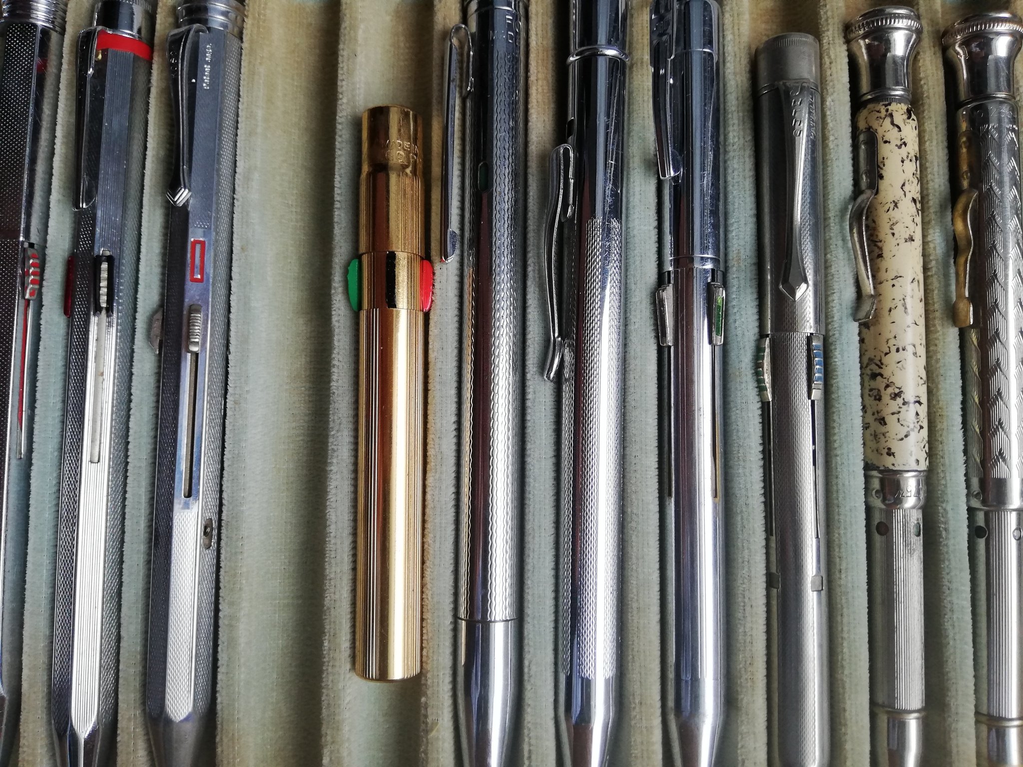 NORMA ヴィンテージ 4色 ペンシル 最終値下げ NORMA ヴィンテージ 4色