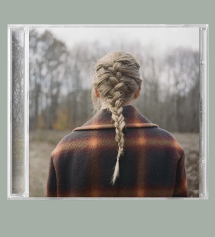 Swiftieswifts13's tweet photo. 🎄13 Days of Swiftmas Giveaway!🎄

DAY 12 : Evermore CD + Rolling Stone Magazine

HOW TO ENTER:
- Like &amp; Retweet
- Reply with your fav song from evermore (so far!)
- MUST be following account to win!

🍂Entry ends Dec 17th🍁
❄️Winner announced Dec 19th❄️

More info below! https://t.co/NX6E9avNZe