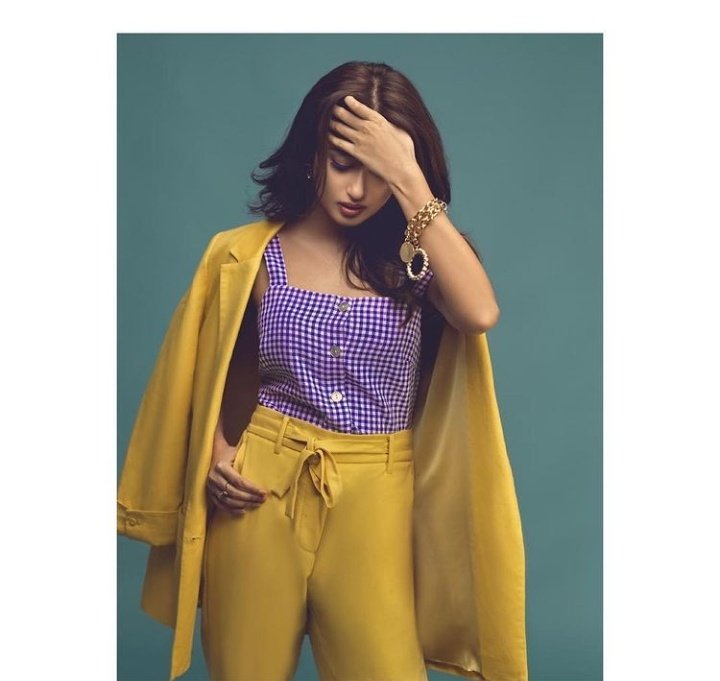 Wear or Tear A Thread hope y'all do  (flop na kardena)