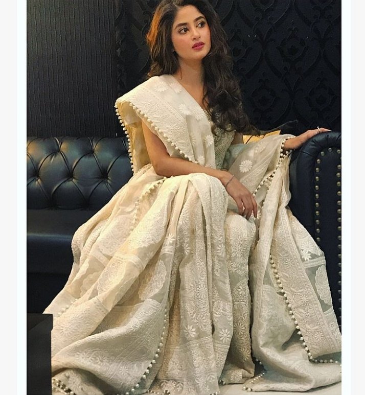 Wear or Tear A Thread hope y'all do  (flop na kardena)