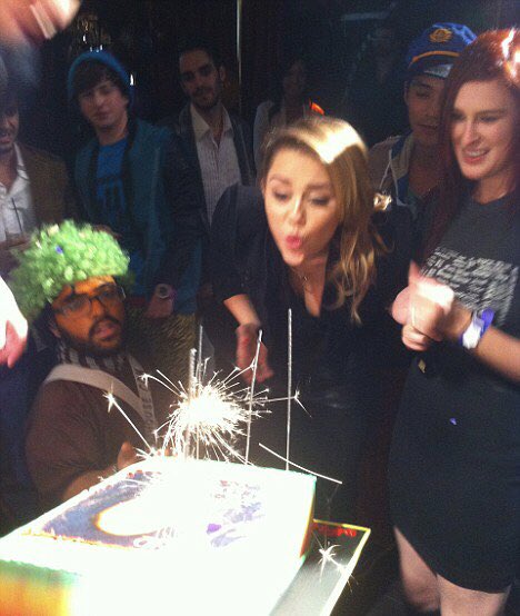 again, a video leaked, and ever-ready for a twitter tirade, ozzy's spawn leapt to miley's defense once more