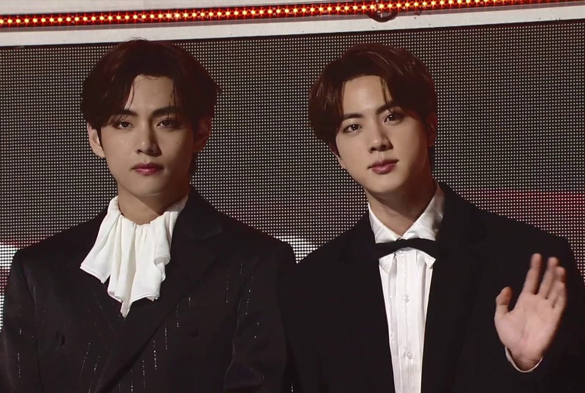 𝙰𝚈𝚄𝙼𝙸 テジン Bts Bts Twt Tma レッドカーペット Jin ジン V テテ Taejin