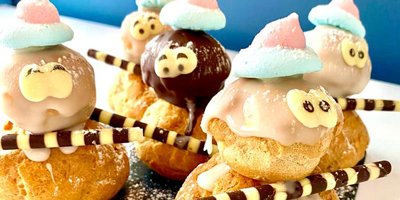 macuisine_bath's tweet photo. Cheer yourself up with Fred’s latest creation a super cute Choux Pastry Snowmen ☃️
#buylocal #backingbath #macuisine_bath #ThePigGuide #totalguidetobath #BATHEATS #weekendtakeaway #scalloplinguini #lambshank #bathindependents https://t.co/VJrazEi1w7