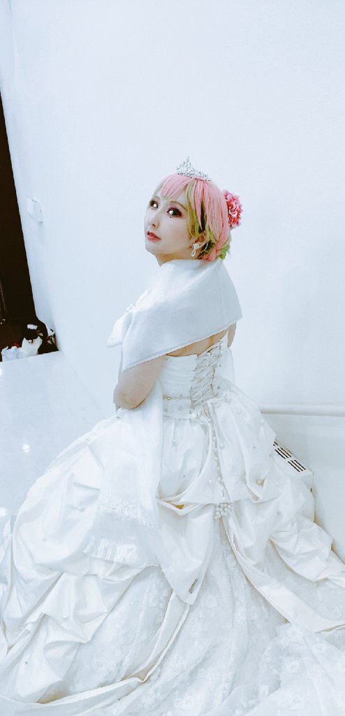 Twoucan ウエディングドレス の注目ツイート イラスト マンガ コスプレ モデル