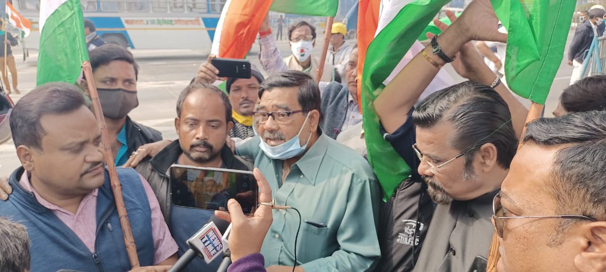 INTUCWB's tweet photo. #ProtestForFarmers
INTUC-WB Br makes Toll free to all Toll Plazas.
@IntucKerala @Roshni86056527 @INTUCnational @CgIntuc @rckhuntia @IntucGujarat @IntucBihar @StateIntuc @ChandigarhIntuc @IntucS @BiharYouthINTUC @INCIndia @INCWestBengal @RahulGandhi https://t.co/IR2ooxtINd