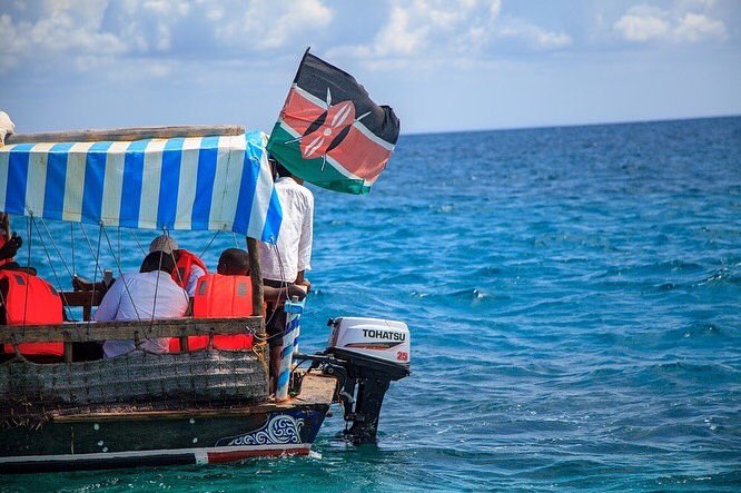 coralspiritkeny's tweet photo. 🇰🇪 Happy Jamhuri Day 🇰🇪

https://t.co/C3uD6wh7mE 

#kenya #magicalkenya #wanderlust #seaculture #jamhuriday2020 #kenyamilele https://t.co/nIKXcxzr5i