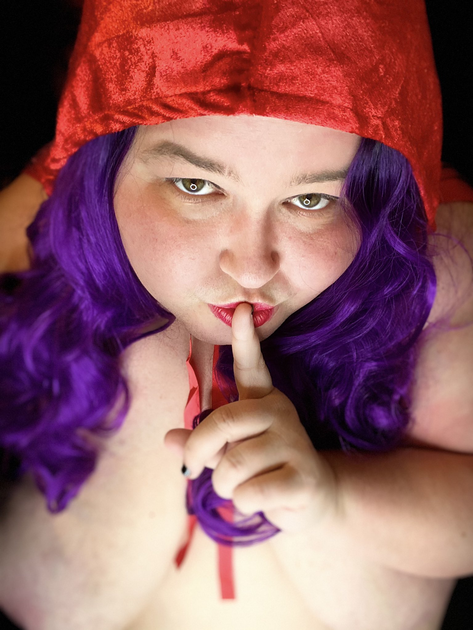 https://t.co/DaLsL23MEN. What kinda of trouble am i up to now 😈 come check it out deal for the holidays. RT this 100 times and ill tweet a video of this brat ;) https://t.co/KPgzpkZBJo