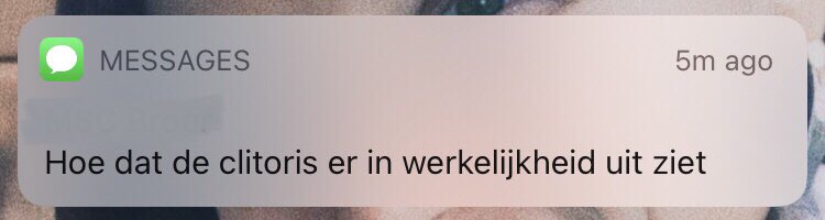 TheJoyOfJoy_'s tweet photo. Niets beter om de zaterdagmorgen mee te beginnen dan een miscommunicatie gisterennacht, waardoor dit de sms is waar je mee wakker wordt! 
All I asked wat dat ‘m nog allemaal moest doen voor school, all he answered wat dat ‘m geleerd had bij #ClubFlo @flowindey 😂 https://t.co/t5PDhM7AmV