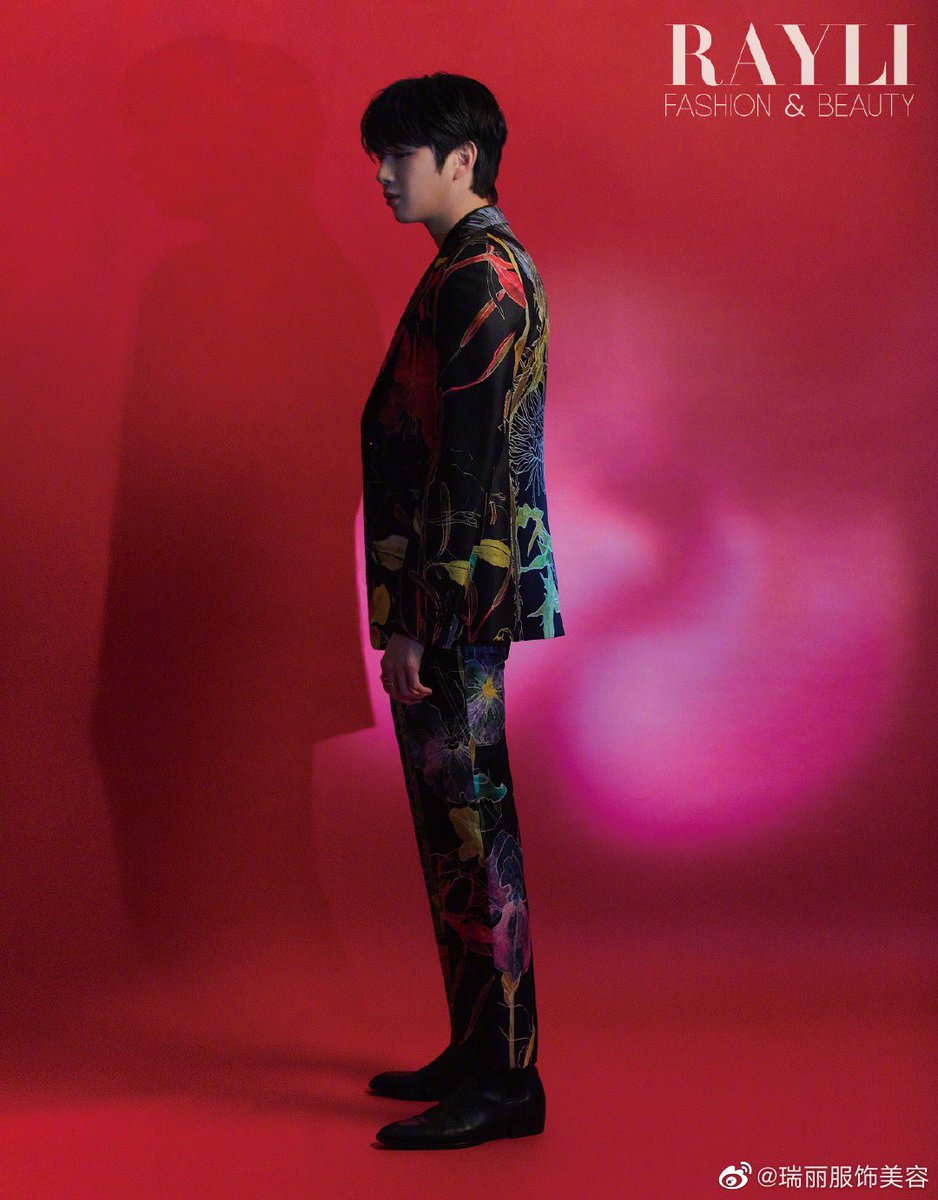 ChompooOK's tweet photo. His body proportion.... cann't deny!!!
C O M P L E T E L Y P E R F E C T
#KANGDANIEL @konnect_danielk
#강다니엘 #คังแดเนียล #LAYLI https://t.co/vhMVXot9S5