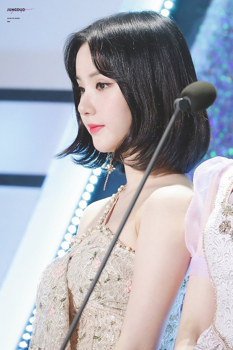 starfess's tweet photo. -hi karena lagi pada rame TMA, jadi kangen Gfriend di TMA juga..
terus nemu fóto Eunha yang ini, gila cakep banget ga sihh🥺🥺❤❤ https://t.co/SLbdtWGYQA