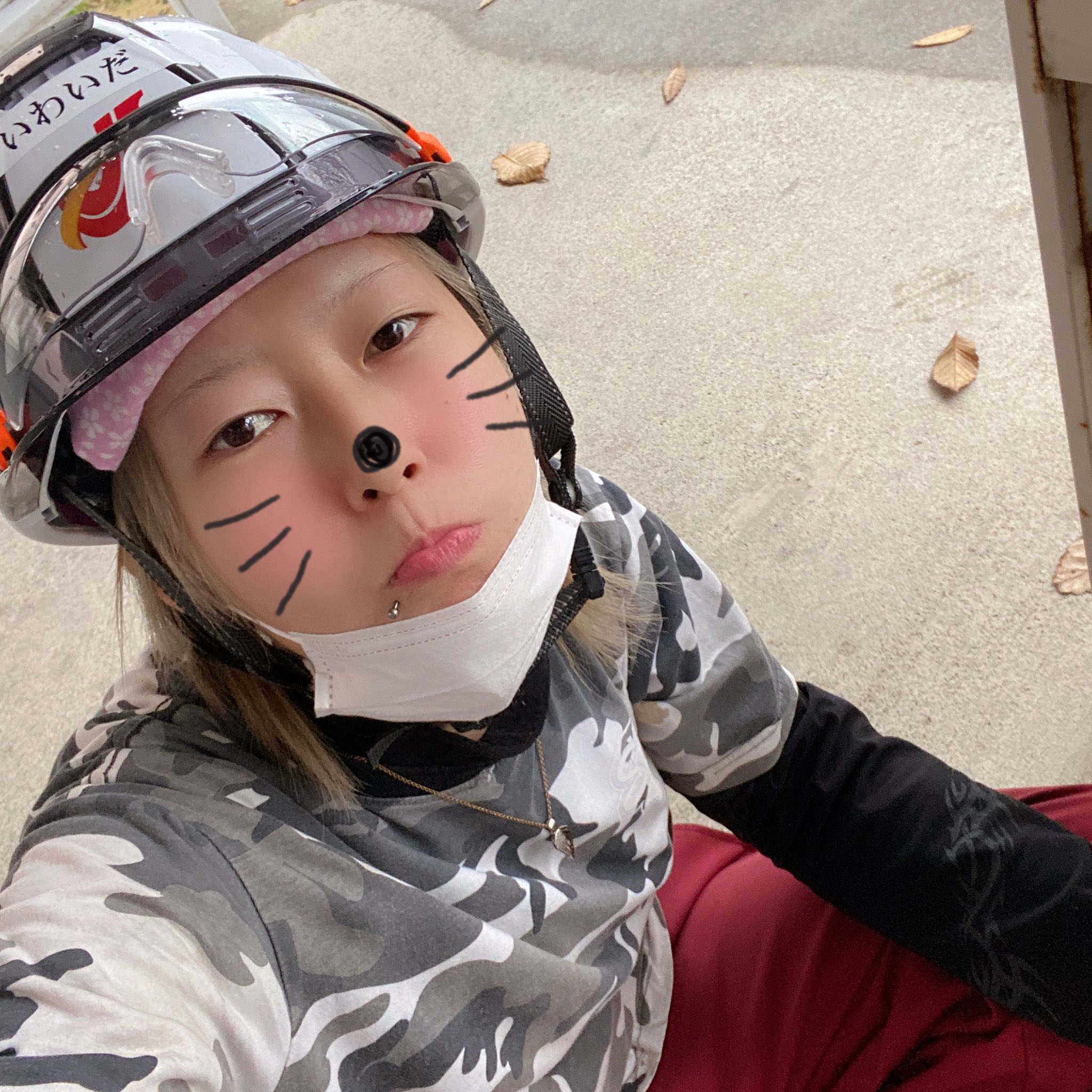 でんちゃん Binge 彼女が職人って嫌ですか 女が現場出てたら嫌ですか 誰がなんと言おうと 現場離れる気は無いけどね 塗装 解体 足場鳶 重量鳶 T Co q6b98dkt Twitter