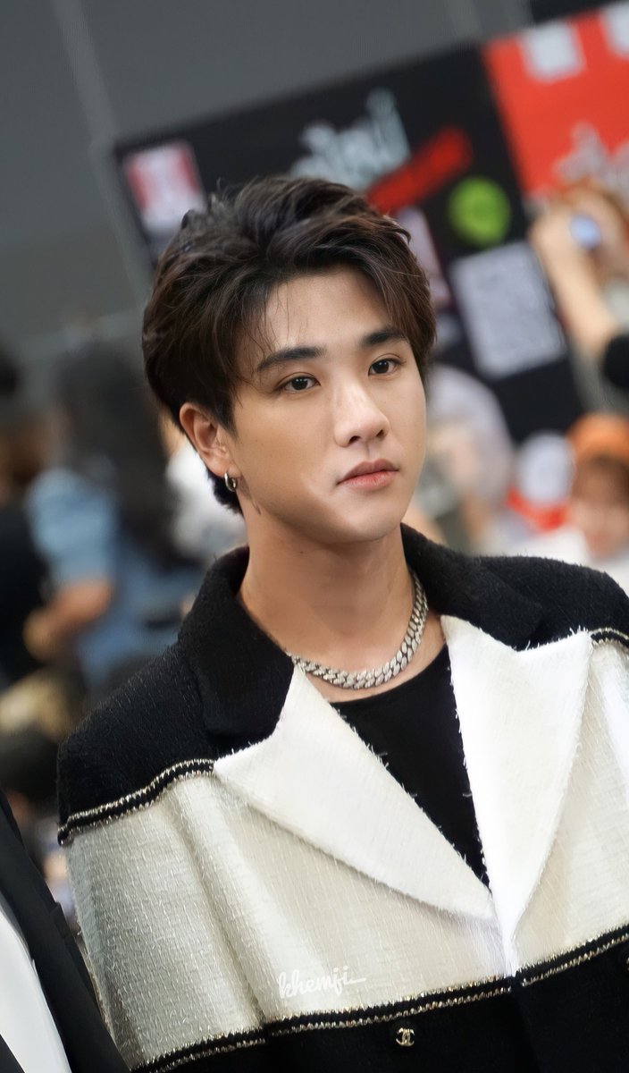 ThinyadanarSoe8's tweet photo. Perfect🖤
#PerthTanapon
#KDPPE
#หนังหน้าโรงCarnivalFunmeet
@perthppe
#crdpictoowner https://t.co/UbrIXTkj2F