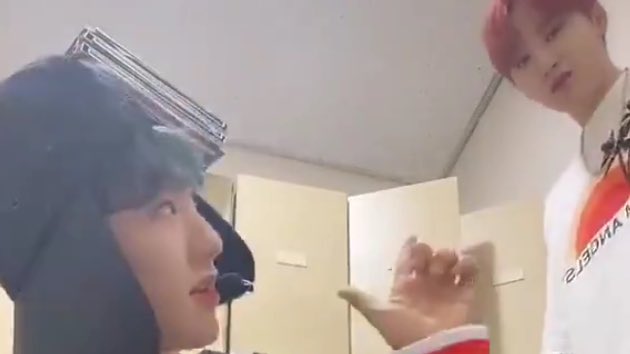 luxuryhoshi's tweet photo. seungkwan's reactions when hoshi does something always sends me 😭😂 @pledis_17 https://t.co/1MNZv3d4cO